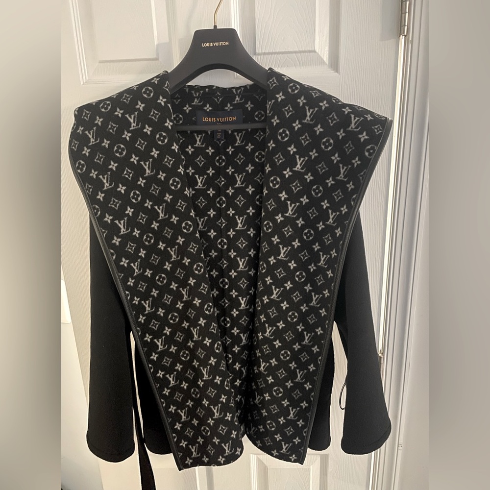 Louis Vuitton short wrap coat